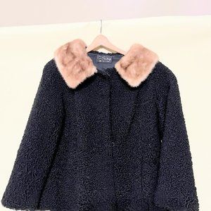 Vintage Wool coat with fur collar